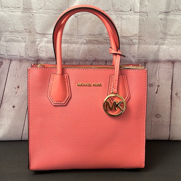 Michael Kors NEW Mini Bag Mercer Sherbert Pink Pebbled Leather Crossbody HandBag - Picture 2 of 16